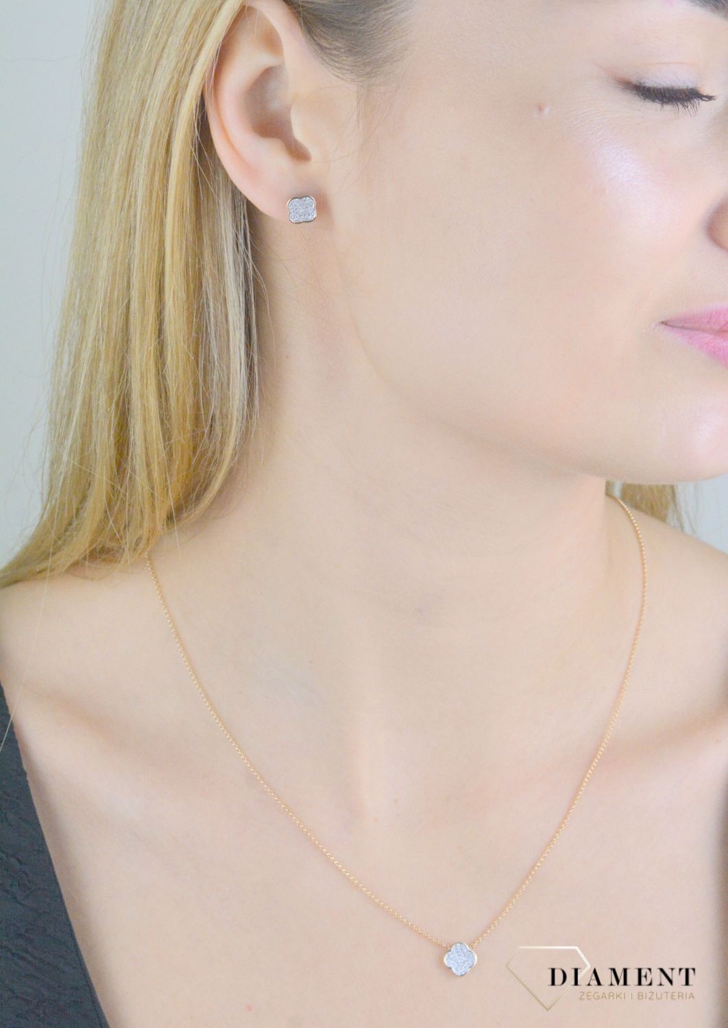 Złoty naszyjnik damski 585 koniczynka z diamentami 0,1ct N10163Y G. Biżuteria z diamentami. Naszyjnik z diamentami. Naszyjnik złoty z diamentami. Naszyjnik koniczynka z diamentami. Złoty naszyjnik damski idealny na prezent  (1).jpg